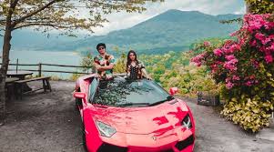 Layar backdrop background fotografi wedding gambar bunga lantai kayu u. Geger Foto Prewedding Mesranya Atta Halilintar Dan Aurel Hermansyah Saat Traveling Okezone Travel