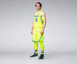 Neste domingo (13), as brasileiras tiveram bom desempenho nas últimas finais da ginástica de trampolim e da ginástica rítmica. Camisa De Basquete Da Nike Barato Online