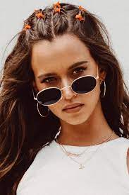 90s Hairstyles In 2020 Clip Hairstyles Aesthetic Hair Coral Hair