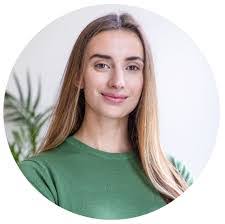 Nina Benoit's Instagram, Twitter & Facebook