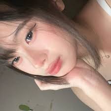 📱 這些是蘋果公司發布的所有iPhone型號： iPhone (2007) iPhone 3G (2008) iPhone 3GS (2009)  iPhone 4 (2010) iPhone 4 CDMA (2011) iPhone 4S (2011) iPhone 5 (2012)  iPhone 5C (2013) iPhone 5S (2013) iPhone 6 (2014)