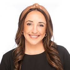 Amy Bosworth's Instagram, Twitter & Facebook