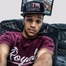 Chris Dell'Olio (@cdellolio216)