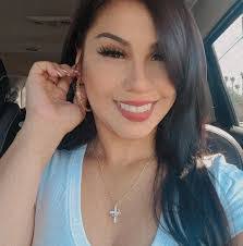 Jamie Deming's Instagram, Twitter & Facebook