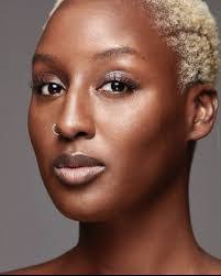 Juliana Asante's Instagram, Twitter & Facebook