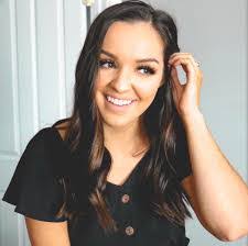 Hayley Dunn's Instagram, Twitter & Facebook