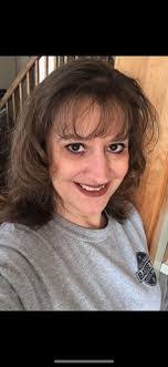 Kim Bassett's Instagram, Twitter & Facebook