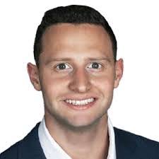 Alec Weir's Instagram, Twitter & Facebook