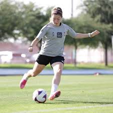 Katty martinez inlays the ball into the bottom of the nets and ties the series. Recupera Tigres Femenil A Katty Martinez