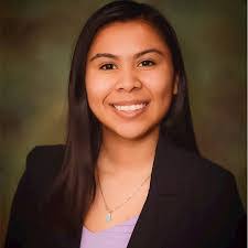 Ashley Stelter's Instagram, Twitter & Facebook