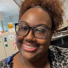 Shanta Tate's Instagram, Twitter & Facebook