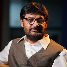 Join us for an enchanting evening as Abrar Kashif presents his new Nazm,  Qayamat. Witness the special Nazm and Social Media Launch by the esteemed  Imtiyaz Jaleel Sahab. Don't miss out on