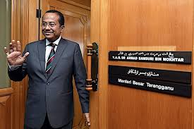 Berita duka itu dimaklumkan anaknya wan abdul hakim melalui facebook. Menteri Besar Terengganu Terkini