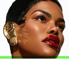 MAC Cosmetics Teyana Taylor Gift Set