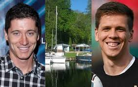 Also lewandowski, szczesny and krychowiak are friends and always have a lot of fun with each when he was at roma, szczesny had his own tv show where he was interviewing a different. Robert Lewandowski I Wojciech Szczesny Wypoczywali Na Mazurach Zdjecia