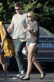 ~liam hemsworth escorted miley cyrus on a shopping trip. Miley Cyrus And Liam Hemsworth Stepped Out For Sushi In La In August Take A Look Back On Miley Cyrus And Liam Hemsworth S Most Heartwarming Pictures Popsugar Celebrity Photo 57