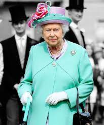 The Hilarious Story Of Why The Queen Made Her Great Granddaughter Hold Her Purse Queen Elizabeth Queen Elizabeth Ii Queen