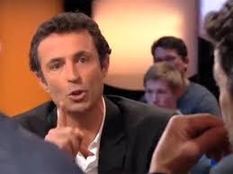 Le Grand journal » : gros accrochage avec Victor Robert à propos des  violences policières