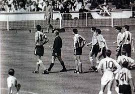 El duelo argentina vs inglaterra podría significar un hito en el fútbol femenino gaucho. Rivalidad Futbolistica Entre Argentina E Inglaterra Wikipedia La Enciclopedia Libre