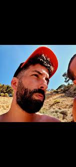 Who is the best goalkeeper in the world? 🤔👇🏼