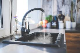 On the other end, a senior level plumbing contractor (8+ years of experience) earns an average salary of $84,684. Kitchen Plumbing Repairs Faucet Repair Water Line Leak Repairs