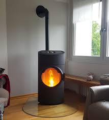 Super Brennt Er Der Pelletofen Clou Compact Von Der Firma Austroflamm Unser Kunde Hat Sich Zudem Fur Das Wlan Modul Entschied Austroflamm Pelletofen Kamin