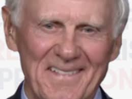 Former New Hampshire senator calls for 'sanctuary airport' from ICE