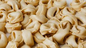 Lasagne alla bolognese preparata come facevano le nostre mamme ingredienti: Tortellini Alla Panna Shefalitayal