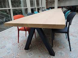 table en bois massif aubier bords live edge design epure table bois table bois massif table salle a manger