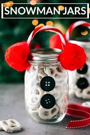 For a really unique christmas mason jar craft, use some spare lids and ornaments to make this diy mason jar lid christmas tree wreath. Christmas Mason Jar Gift Ideas Chelsea S Messy Apron