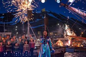 The academy of motion pictures arts & sciences has announced that the oscars will be returning to a firm 10 best picture nominees for the 2022 ceremony honoring 2021 films. 0wdblh Qe8twm