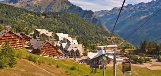 Elles se partagent par ailleurs plus de 300 km de. Passer Des Vacances En Montagne En Ete Ou Partir