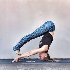 9 919 Likes 282 Comments Elainapalmer On Instagram Hanumanasana Finally Got To Try Out This Amazing Floating Yoga Asanas Yoga Pictures Yoga Poses Names