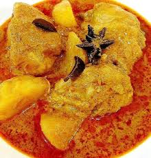 Ayam bisa diganti dengan telur, tahu, kentang, maupun daging sapi. Resepi Kari Ayam Utara