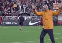 #capocciate #luciano spalletti #roma #testate. Allenatore Roma Gifs Get The Best Gif On Giphy