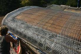 The Secret To Ferro Cement Is The Wire We Used 3 Layers Of Stucco Wire And Laid Lengths Of Thin Rebar Between Natural Building Concrete Design Eco Buildings