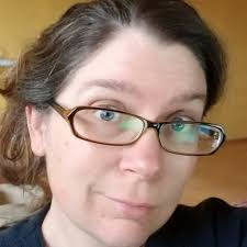 Andrea Hildebrand's Instagram, Twitter & Facebook