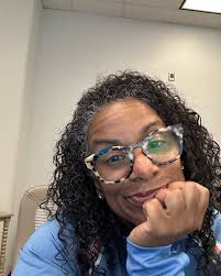 Life lately 🌸 full of smiles, rest and gratitude as this year comes to a  close!