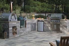 Built In Outdoor Grill Design Ideas