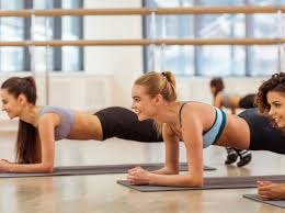 So Lange Mussen Sie Das Planking Halten Um Bauchfett Zu Verlieren Freundin De Bauchfett Bauch Weg Bauchfett Verlieren Frau