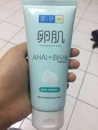 Risiko kulit teriritasi juga rendah karena formula ph yang diseimbangkan dengan merek skincare asal jepang, senka, memproduksi sabun pencuci muka yang dapat mencerahkan kulit wajah secara bertahap. Hada Labo Aha Bha Acne Control Health Beauty Skin Bath Body On Carousell