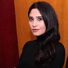 Das handeln mit asiatischen und islamischen antiquitäten. Anahita Sadighi Founder Anahita Arts Of Asia Xing