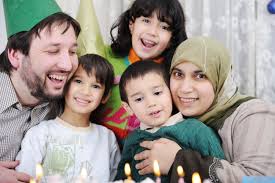 Petik sayur si daun bidara, makan bersama daun pegaga, kasih ayah membawa bahagia, kasih ibu membawa ke syurga. 5 Asuhan Awal Mencintai Ibu Bapa Supaya Jadi Anak Yang Baik Dan Berakhlak Keluarga