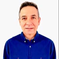 100+ perfiles de «Álex Santamaría»