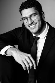 Where to find a room or apartment in Los Angeles with a contract for  government support?