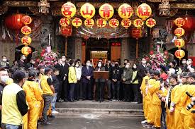 In the first two posts i shared photos of the qingshan king festival which is a lively taoist festival which takes place every year in late november/early december. Y0 Ccnmyemcjom