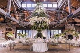 A Nyc Couple Gets Married In Scenic Highlands N C Beautiful Outdoor Wedding Mountain Wedding Venues Outdoor Wedding Venues