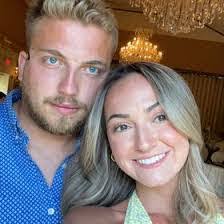 April Mccool's Instagram, Twitter & Facebook