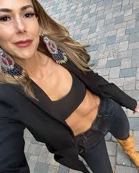 Janelle Bird's Instagram, Twitter & Facebook