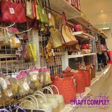 Dihasilkan dengan material berkualiti tinggi & tidak turun warna. Entrance To Showroom Picture Of Noor Arfa Craft Complex Kuala Terengganu Tripadvisor